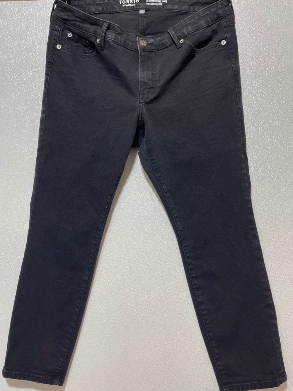 3/$30 torrid Black Stretch Skinny Jeans